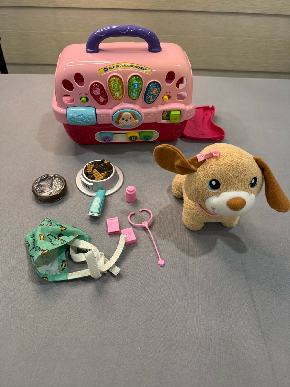 VTech Care for Me Learning Carrier Pink Puppy Vet Pretend Playset Accessories